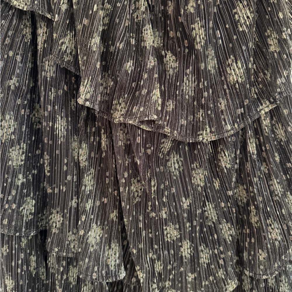 Gorgeous ASTR Floral Women's Ruffle-tiered Dress xs - Picture 3 of 3